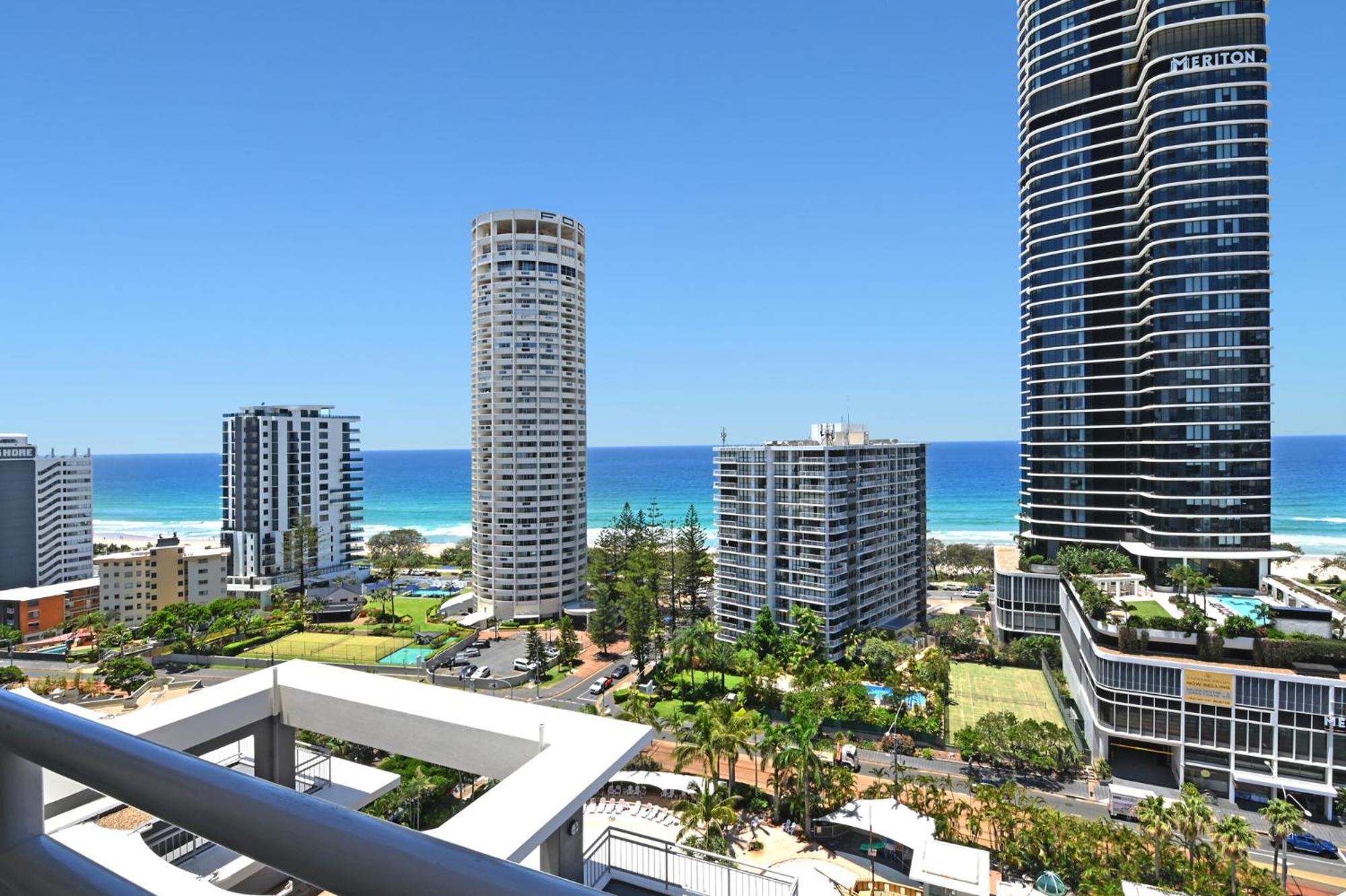 Crown Tower By Serain Residences Gold Coast Exterior photo